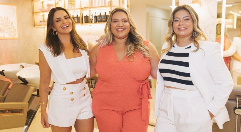 Cuca Amorim, Janaina Oliveira e Karen Cavalcanti, durante inauguração do salão Senhorita Beauty