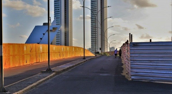 CTTU implantou um novo plano de circula&ccedil;&atilde;o tempor&aacute;ria de entrada e sa&iacute;da do Bairro do Recife. As mudan&ccedil;as afetam todos os ve&iacute;culos e, principalmente, os &ocirc;nibus