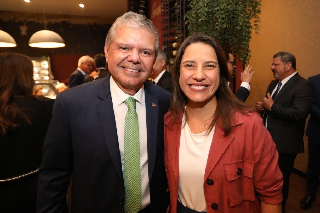  Hesíodo Góes /