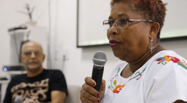 Ativistas negras defendem recorte racial no debate sobre cuidado