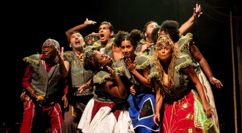 Viva o povo brasileiro (De Naê a Dafé), de André Paes Leme, integra a programação do Festival Recife do Teatro Nacional