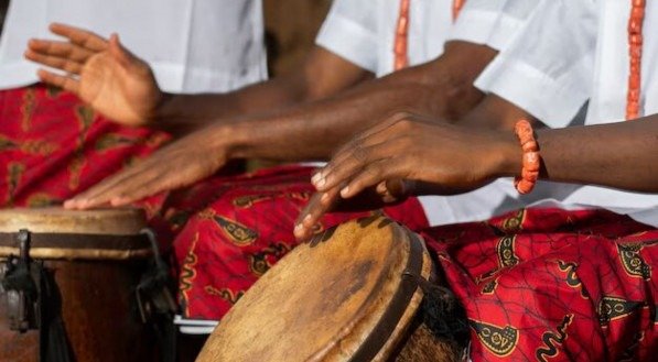 Crescimento de umbanda e candomblé reflete combate à intolerância