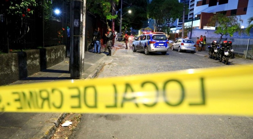 No bairro Casa Amarela, Zona Norte do Recife, dois homens foram mortos por policiais militares durante uma perseguição