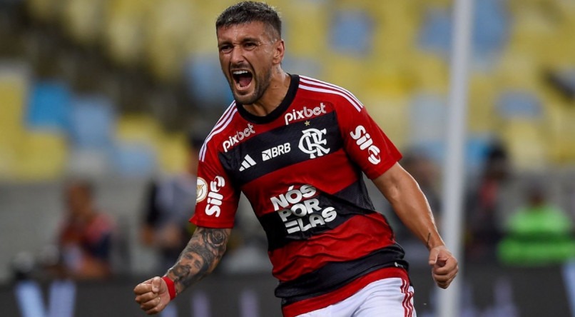 De Arrascaeta é peça fundamental para o Flamengo brigar pelo título