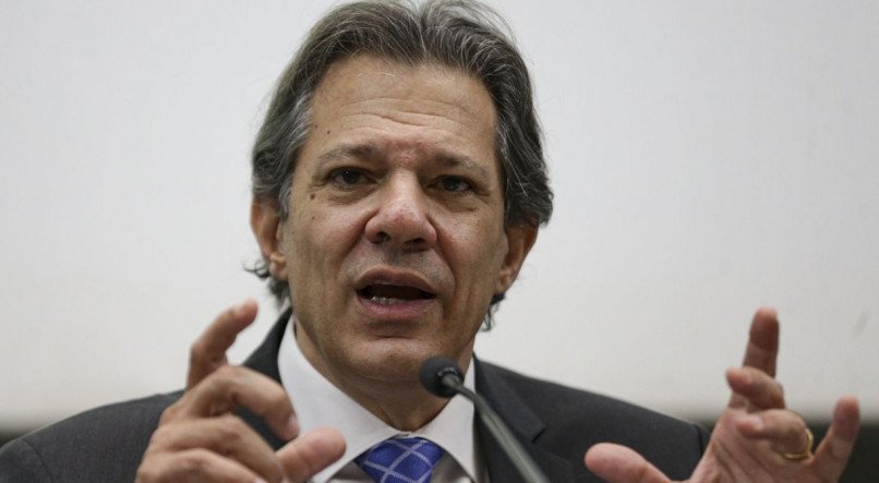 Haddad disse que a press&atilde;o para a prorroga&ccedil;&atilde;o do benef&iacute;cio fiscal, com o argumento de manuten&ccedil;&atilde;o dos atuais empregos, seria &quot;chantagem&quot;