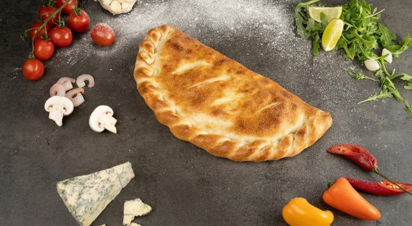 Aprenda a fazer calzone fácil em casa.