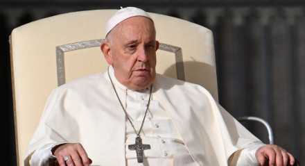 Papa Francisco se recupera de uma gripe e de uma inflamação no trato respiratório