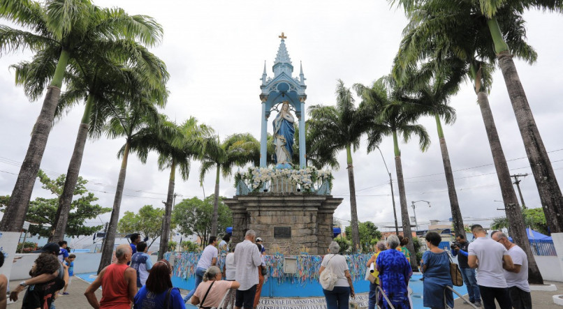Morro da Conceição - Nossa Senhora da Conceição - Festa do Morro - Santa - Comércio - Igreja - Festa - Religião 