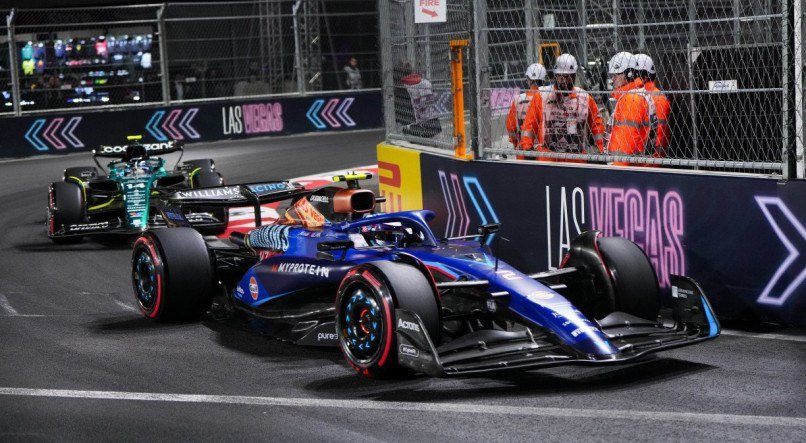 Logan Sargeant correrá novamente pela Williams em 2024