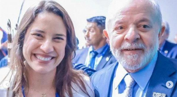Lula e Raquel Lyra na COP 28, em Dubai. Lula chega hoje (18) em Pernambuco, veja a agenda do presidente e saiba planos de Luiz In&aacute;cio em visita ao estado 
