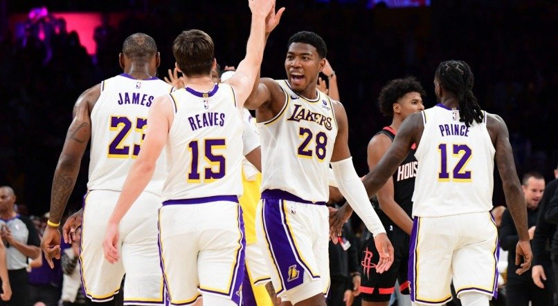 Los Angeles Lakers comemora vitória em jogo da NBA