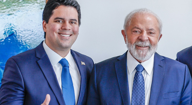 Andr&eacute; Fufuca planeja se candidatar para vaga do Maranh&atilde;o no Senado e deseja apoio de Lula e Fl&aacute;vio Dino em disputa acirrada. Elei&ccedil;&atilde;o para novos senadores &eacute; em 2026