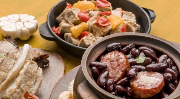 A defesa da cadeia de alimentos e do fluxo comercial essencial entre Brasil e Estados Unidos mobiliza o setor de bares e restaurantes, buscando impedir barreiras que elevem custos e ameacem o abastecimento para consumidores de ambas as nações.