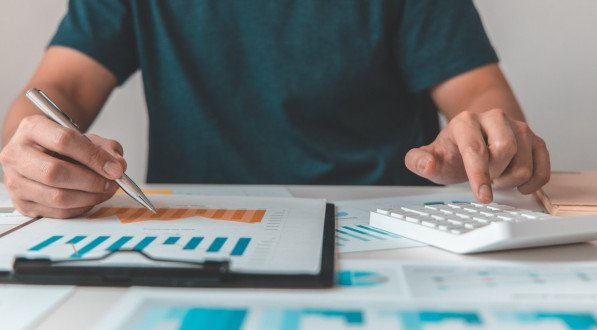 Concurso público para vaga de professor em Garanhuns