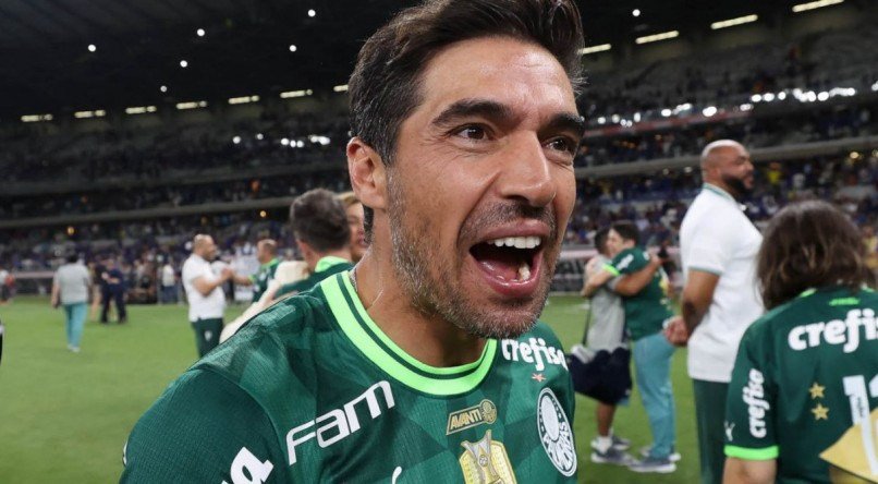 Abel Ferreira tem nove títulos pelo Palmeiras em três anos