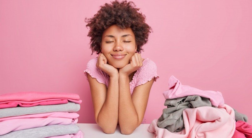 rosa; roupa; roupas