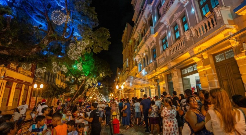 Natal da Casa reuniu moradores de comunidades do Recife em noite de solidariedade