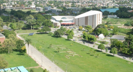 Teatro da UFPE fica localizado no Centro de Convenções da universidade, na Cidade Universitária