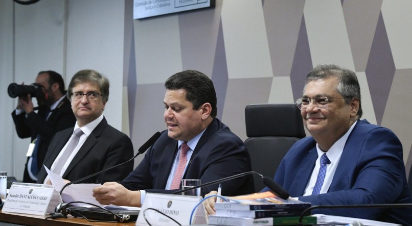 Plenário do Senado aprovou os nomes de Flávio Dino para o STF e Paulo Gonet para a PGR