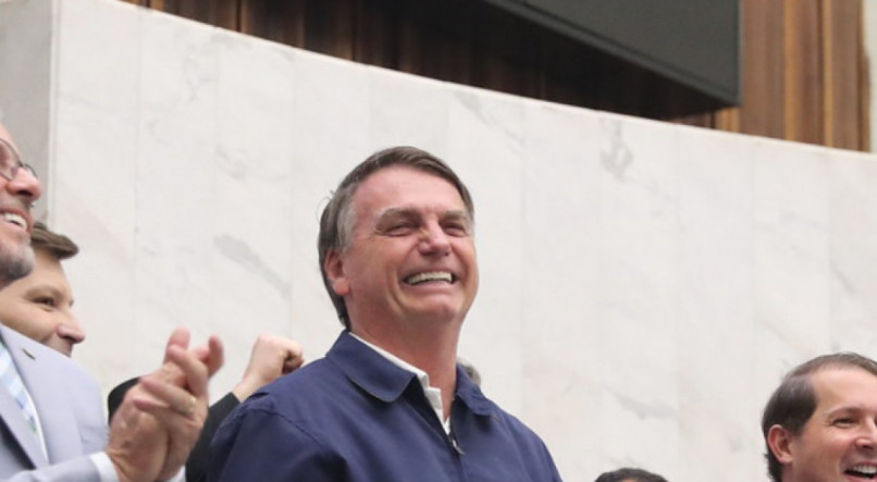 O ex-presidente Jair Messias Bolsonaro anunciou que se prepara para lives para preparar candidatos para elei&ccedil;&otilde;es 2024 