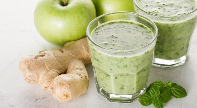 Confira a receita completa do suco de maçã com gengibre fácil de fazer.

