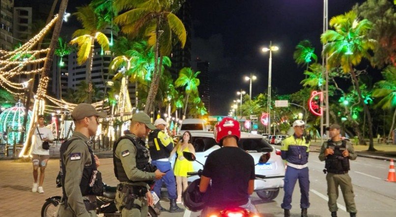 As blitze serão surpresa - os locais não serão divulgados - e acontecem em parceria com a Polícia Militar de Pernambuco, Guarda Civil Municipal do Recife e Brigada Ambiental