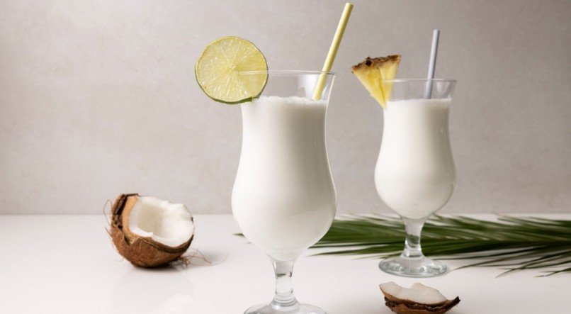 Aprenda a fazer suco de coco fácil e delicioso.