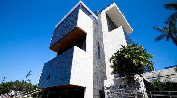 O Brasil Mais Produtivo destina R$ 2 bilhões e 37 milhões para o engajamento digital de 200 mil indústrias