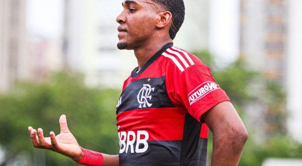 Lorran &eacute; o principal destaque do time sub-20 do Flamengo