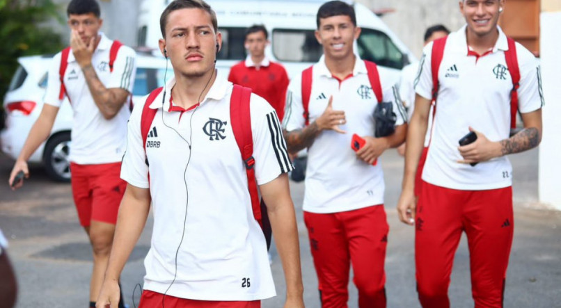 Flamengo entra em campo pela Copinha