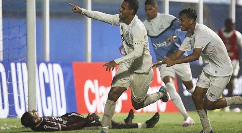 O Santos estreou com vitória na Copinha diante do Remo