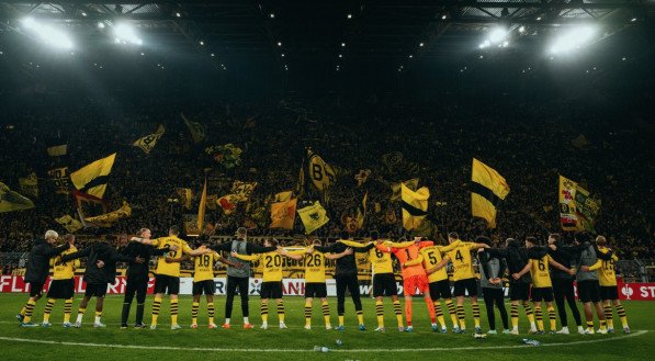 Borussia Dortmund entra em campo hoje