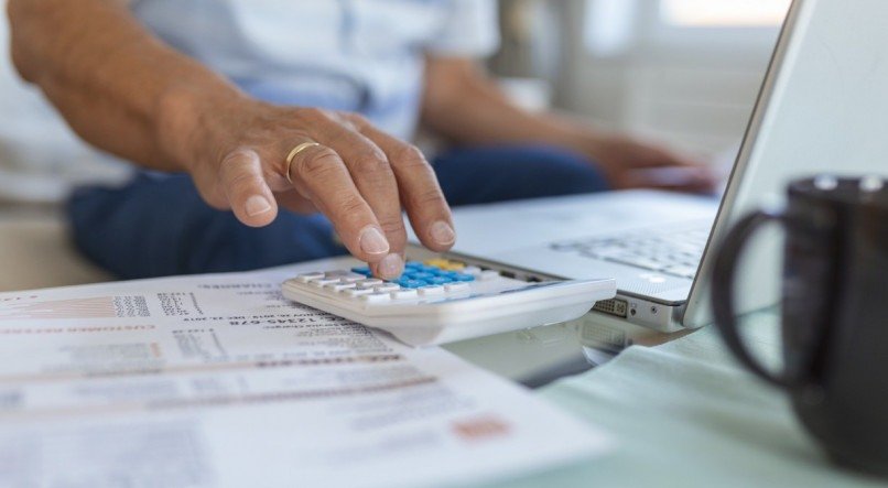 O imposto de renda é pago para os contribuintes que recebem acima do limite estabelecidos pela Receita Federal.