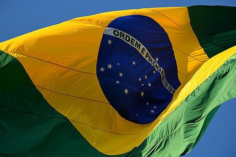 Nesse momento histórico tão importante da vida nacional, parecemos, todos, pouco afeitos à reflexão sobre a história republicana recente