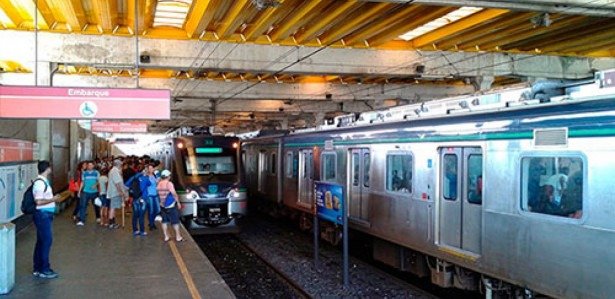 Carnaval 2024: confira as opções de transporte público para o desfile do galo da madrugada