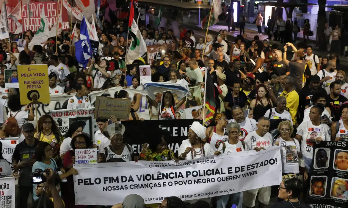 Em 2022, segundo o Fórum Brasileiro de Segurança Pública, 6,4 mil pessoas no País foram mortas por policiais em serviço e de folga