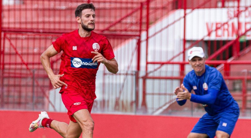 Leandro Barcia ainda não deve estrear pelo Náutico contra o Flamengo de Arcoverde