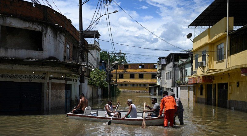 As chuvas que atingiram o Rio de Janeiro neste fim de semana são típicas do verão na região e foram previstas, de acordo com o INMET