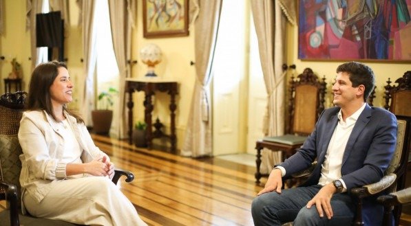 Raquel Lyra e João Campos em encontro no Palácio do Campo das Princesas