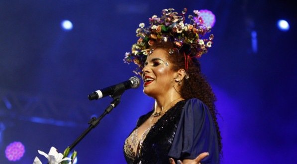 Vanessa da Mata sobe ao palco do Festival Pernambuco Meu Pa&iacute;s, que acontece neste final de semana em Gravat&aacute;