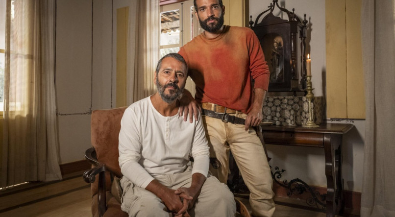Marcos Palmeira e Humberto Carrão vivem o protagonista José Inocêncio em "Renascer"