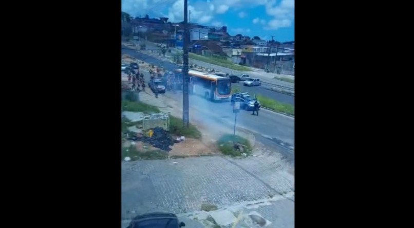 Torcidas organizadas do Sport e Santa Cruz, brigam horas antes do clássico