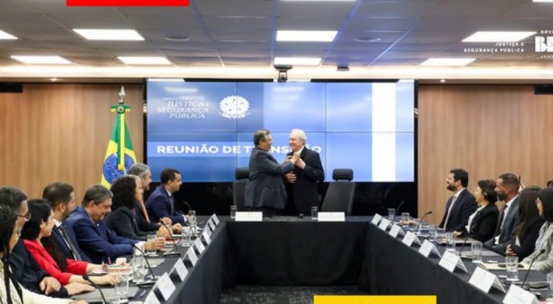 Os ministros Flávio Dino e Ricardo Lewandowski