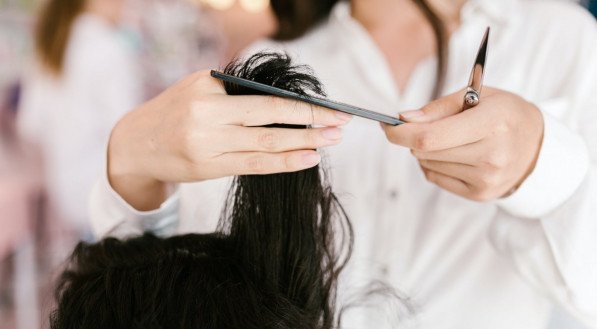 Corte de cabelo; cabelo curto