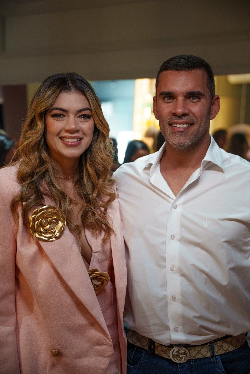 Marília Melo e Enio Cesar oficializam a chegada do Stylebar, em Boa Viagem