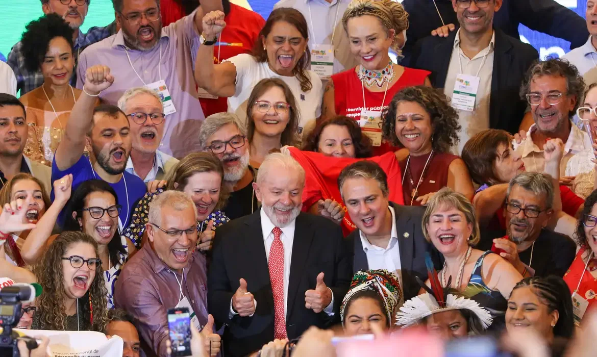 Foto da capa: Enem e Educação