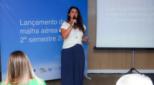 A executiva da Azul Viagens, Giuliana Mesquita, anunciou planos da empresa para 2024