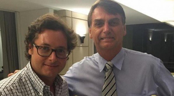 O ex-secretário de comunicação também atribuiu as acusações a uma tentativa de "esvaziar" o capital político do ex-presidente