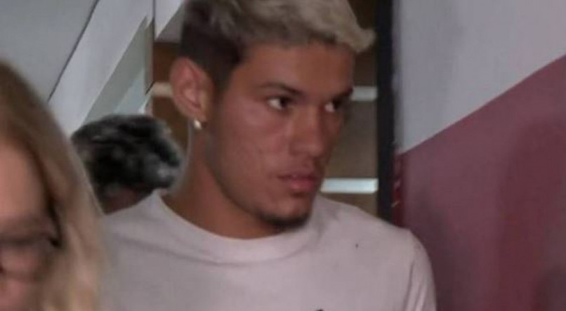 Uma jovem de 19 anos morreu após se encontrar com o jogador Dimas Cândido de Oliveira Filho 