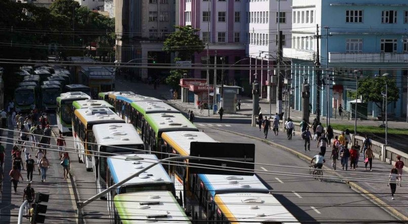 Ponte Duarte Coelho, no Centro do Recife, será interditada já a partir do sábado (3/2), provocando transtorno na circulação dos ônibus e também dos carros na área central